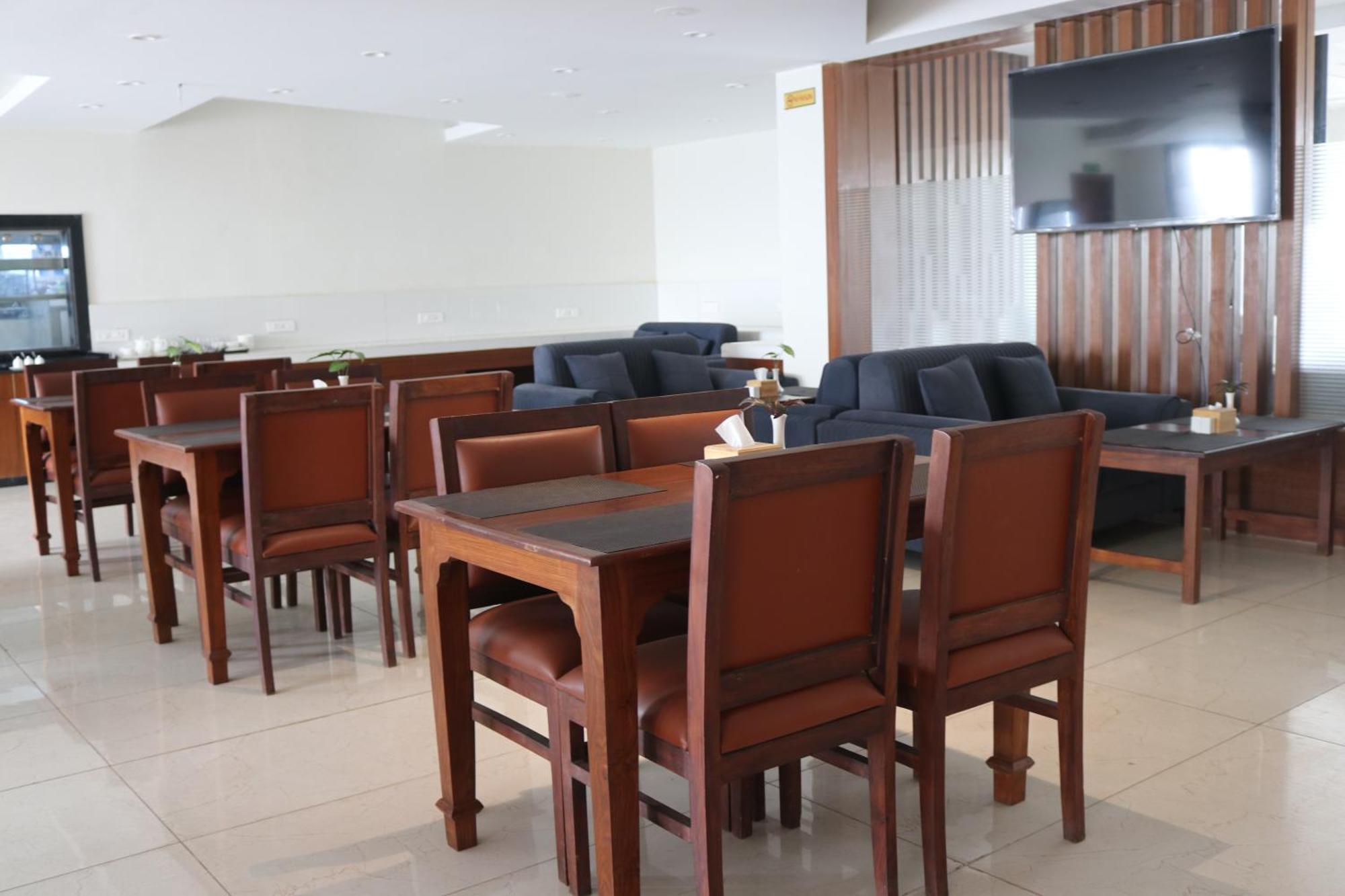 Galaxy Garden Resort Bharatpur  Ngoại thất bức ảnh