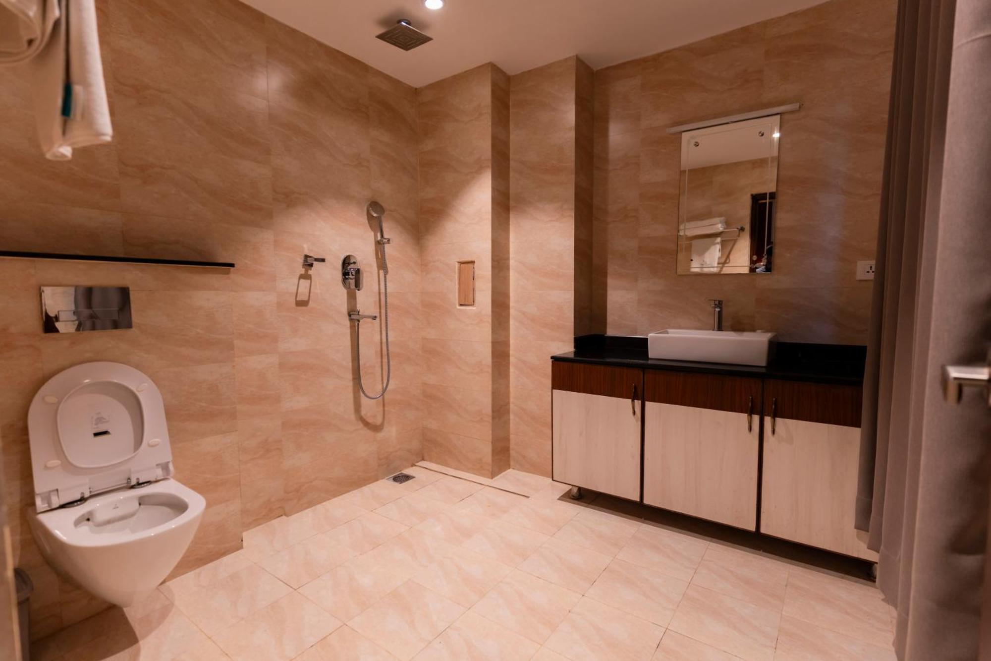 Galaxy Garden Resort Bharatpur  Ngoại thất bức ảnh