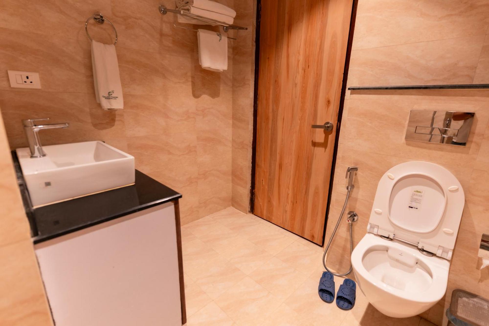 Galaxy Garden Resort Bharatpur  Ngoại thất bức ảnh